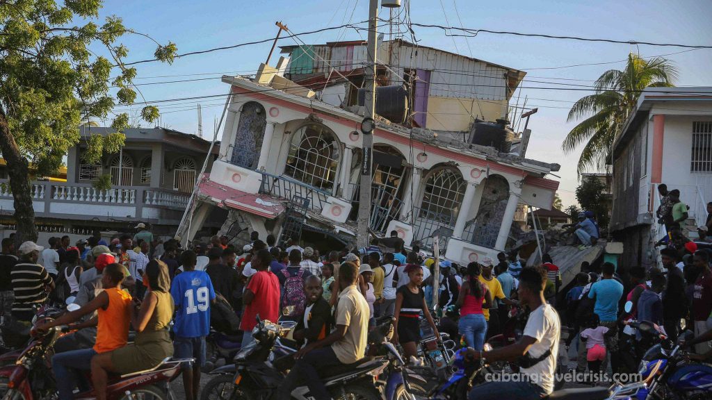 Haiti พายุโซนร้อนคุกคามดินถล่มและน้ำท่วมฉับพลัน พายุดีเปรสชันในเขตร้อน เกรซฟื้นสถานะพายุในชั่วข้ามคืนขณะที่พัดผ่านประเทศแคริบเบียน