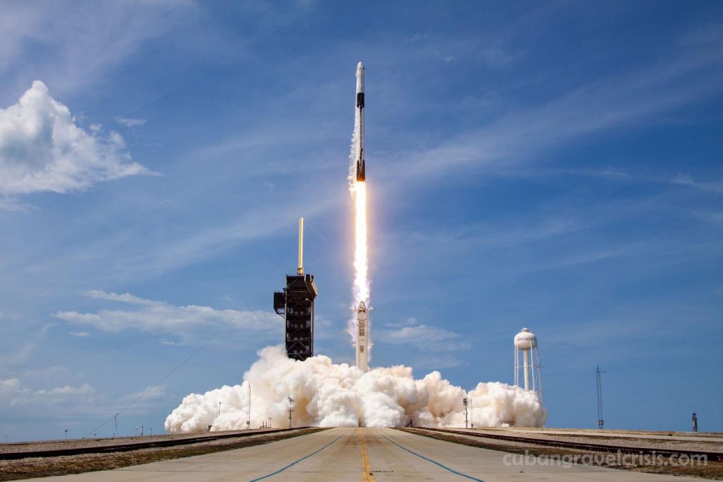NASA ประกาศเลื่อนการเปิดตัว SpaceX นาซ่าได้ประกาศความล่าช้าที่ไม่ค่อยเกิดขึ้นและเกี่ยวข้องกับสุขภาพในการปล่อยจรวด SpaceX ของนักบินอวกาศ