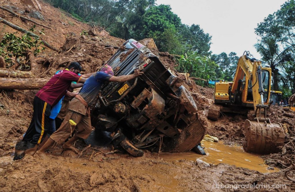 Kerala ในอินเดียดินถล่มน้ำท่วมคร่าชีวิตผู้คนหลายสิบ มีผู้เสียชีวิตอย่างน้อย 35 รายจากเหตุดินถล่มและน้ำท่วมที่เกิดจากฝนตกหนักในรัฐเกรละ ทางตอน