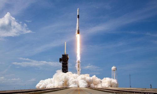 NASA ประกาศเลื่อนการเปิดตัว SpaceX