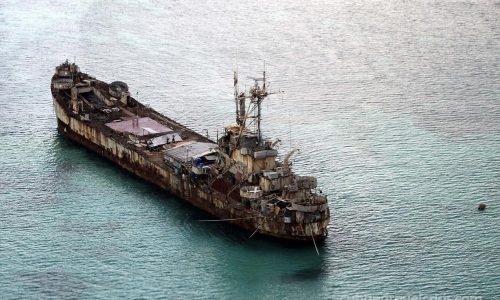 China coast guard ปิดกั้นเรือของฟิลิปปินส์