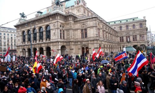 Austria protesters หลายหมื่นคนชุมนุมกัน