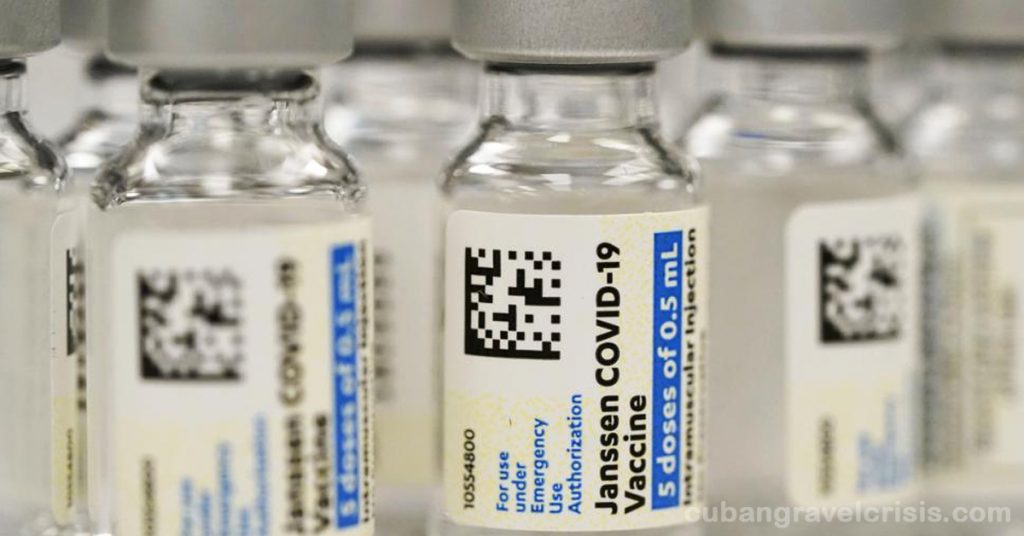 FDA restricts J&J’s เสี่ยงลิ่มเลือด หน่วยงานกำกับดูแลของสหรัฐในวันพฤหัสบดีที่จำกัดผู้สามารถรับวัคซีนโควิด-19 ของจอห์นสัน แอนด์ จอห์นสัน