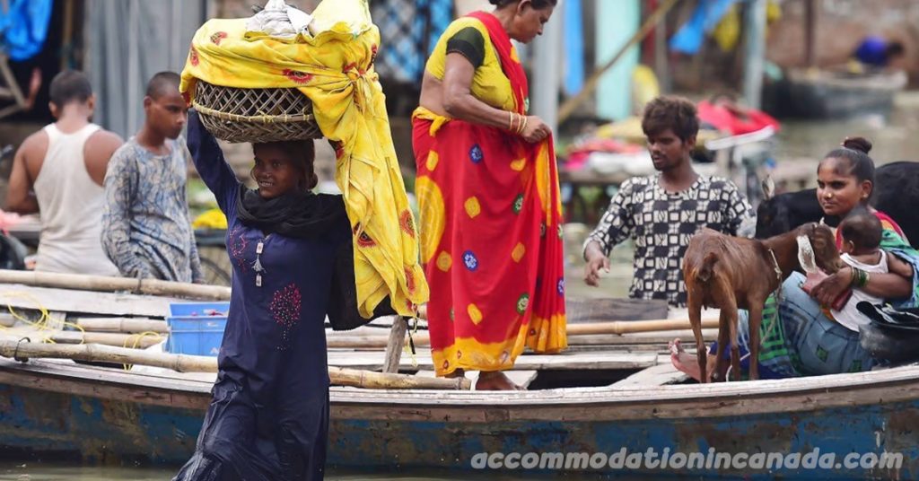 ทางตะวันออกของอินเดีย น้ำท่วมและดินถล่มที่เกิดจากฝนมรสุมรุนแรง ทำให้มีผู้เสียชีวิตอย่างน้อย 50 คนในภาคเหนือและตะวันออกของอินเดีย