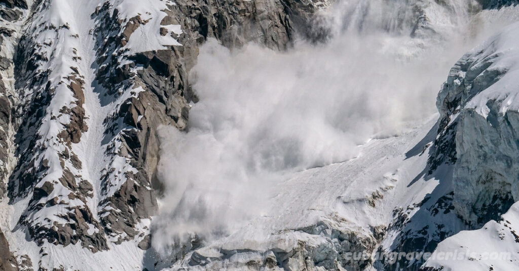 เทือกเขาโคโลราโด ประกาศเตือนหิมะถล่ม สภาพหิมะถล่มที่เป็นอันตรายจะพัฒนาในสุดสัปดาห์นี้ทั่วประเทศที่สูง ส่งผลให้ศูนย์ข้อมูลหิมะถล่ม